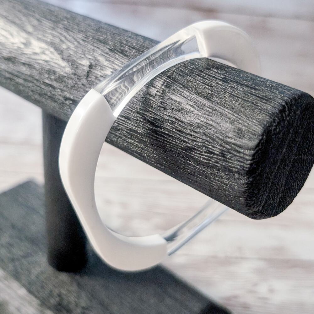 Vintage Bracelet Rounded Square Shape White & Clear Retro